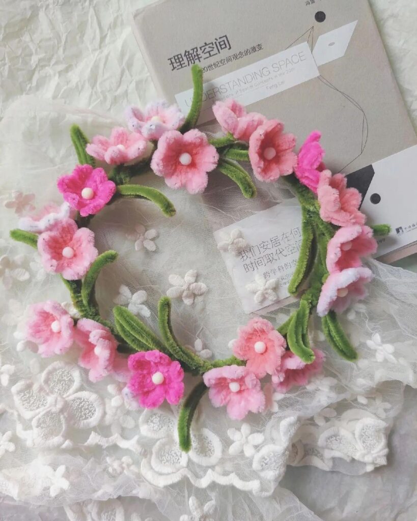 Khám phá 15+ ý tưởng quà tặng handmade độc đáo, cá nhân hóa và đầy cảm xúc cho mọi dịp lễ 2026. Từ quà sinh nhật, Valentine, 8/3, Tết đến quà tặng decor nhà cửa – vừa tinh tế, vừa ý nghĩa và dễ làm tại nhà.
